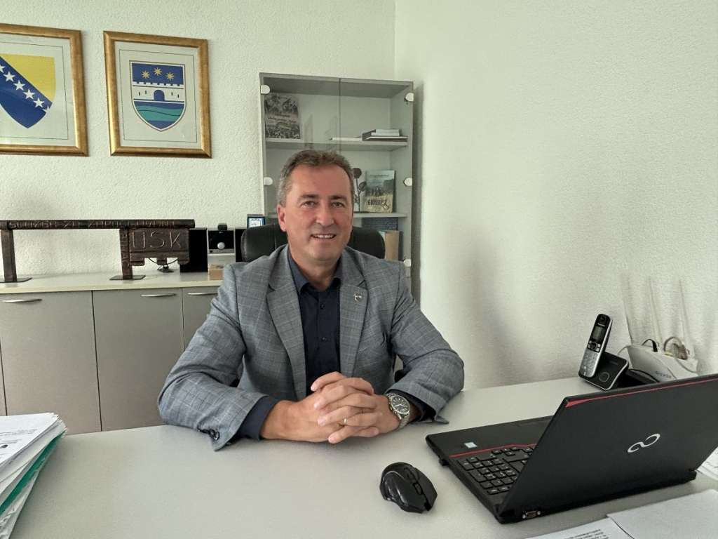 Potvrđena optužnica protiv direktora Službe za zapošljavanje USK zbog zloupotrebe položaja