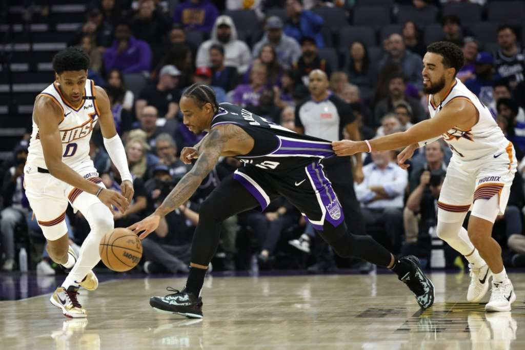 Nurkić se vratio na teren u porazu Phoenixa protiv Sacramenta, Wembayama postavio lični rekord