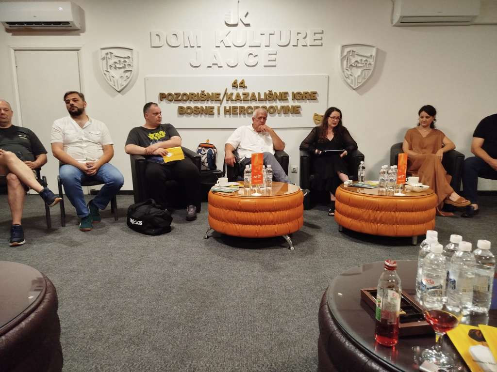 Okrugli sto o predstavi 'Pevanje i ćutanje Sofke Nikolić'