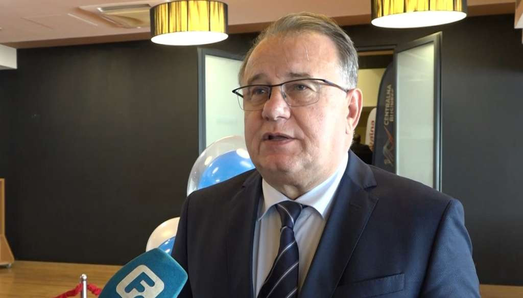 Nikšić nakon sastanka s umirovljenicima: Vlada neće pristati na politiku ucjena
