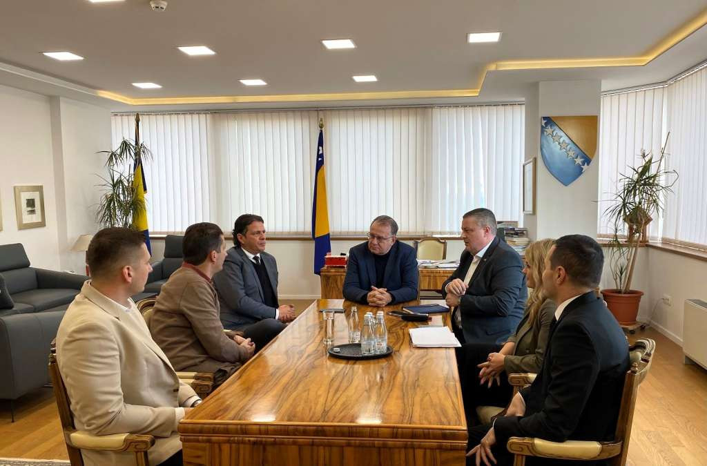 Nikšić: Vlada FBiH uvijek će biti podrška mladima, Sportske igre mladih značajan projekat