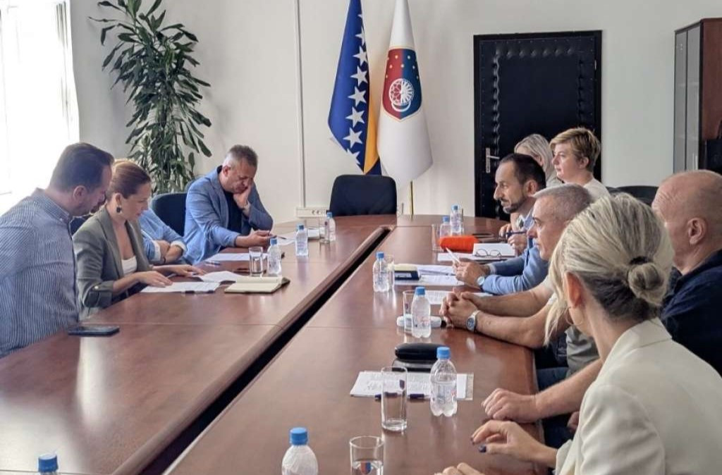 Pregovori o kolektivnom ugovoru za državne službenike i namještenike u organima vlasti KS