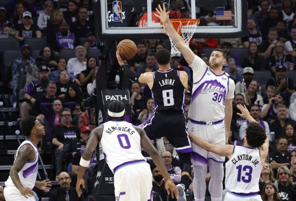 Nurkić produžio saradnju sa Jazzom