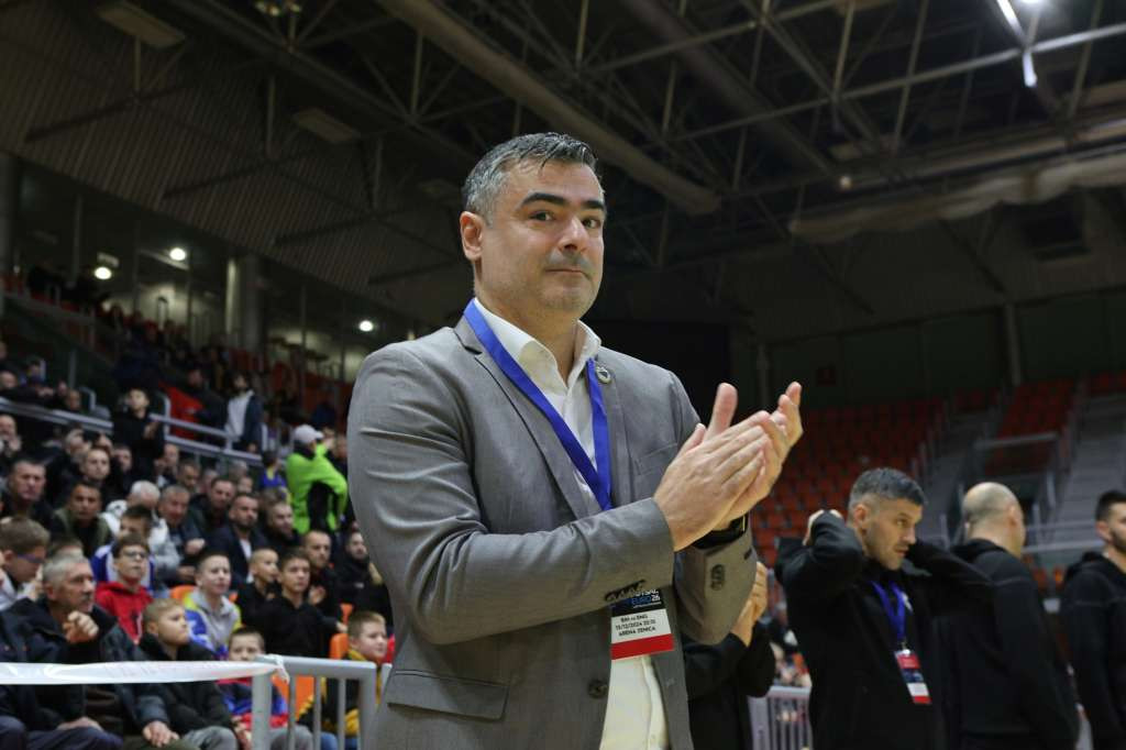 Navijači podrškom iznenadili bh. futsalere, oni njih sjanom igrom i pobjedom protiv Engleza u Zenici