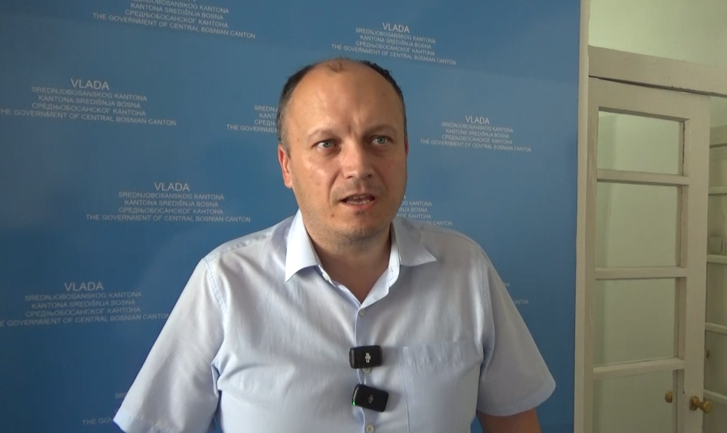 KSB: Tajnici i pedagozi škola dopisom Vladi i Ministarstvu tražili veća prava