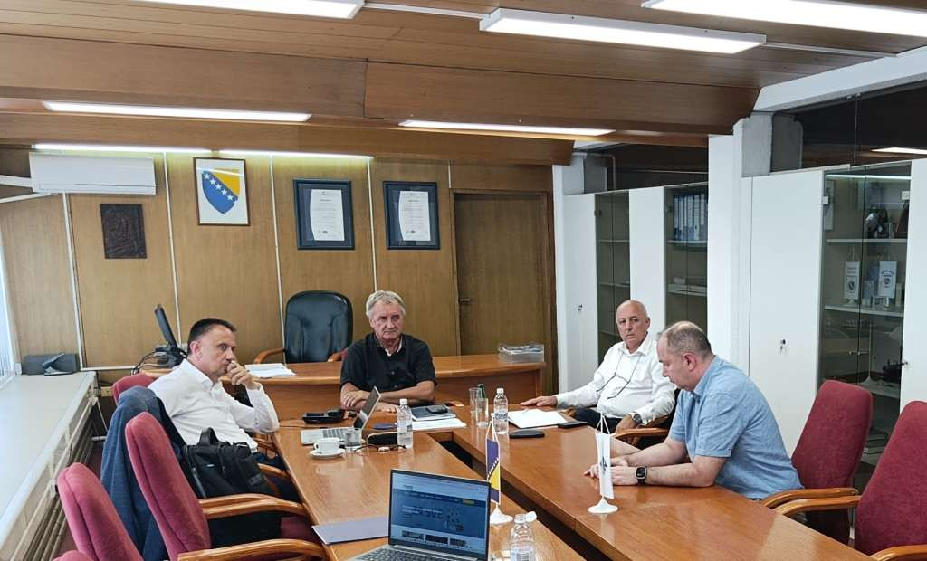 Lakić: Ničija funkcija ne može biti važnija od zdravlja ljudi i sigurnosti energetskog sistema