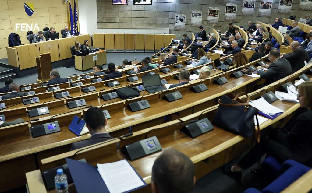 Zasjeda Dom naroda FBiH, u najavljenom dnevnom redu budžet za 2022.