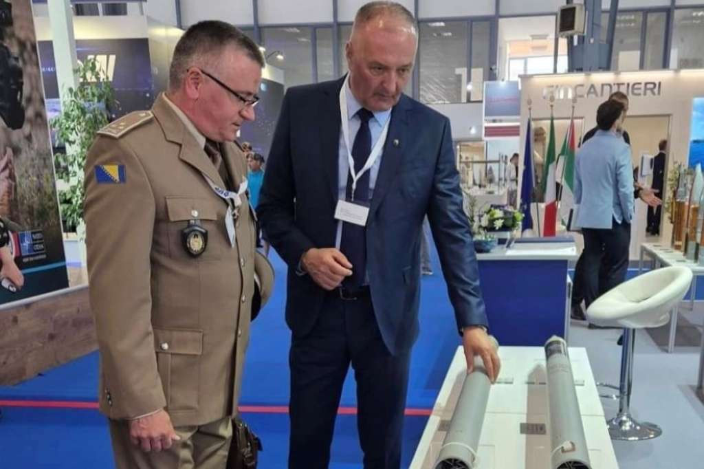 Helez na sajmu namjenske industrije u Bugarskoj: Moramo raditi na modernizaciji naših oružanih snaga
