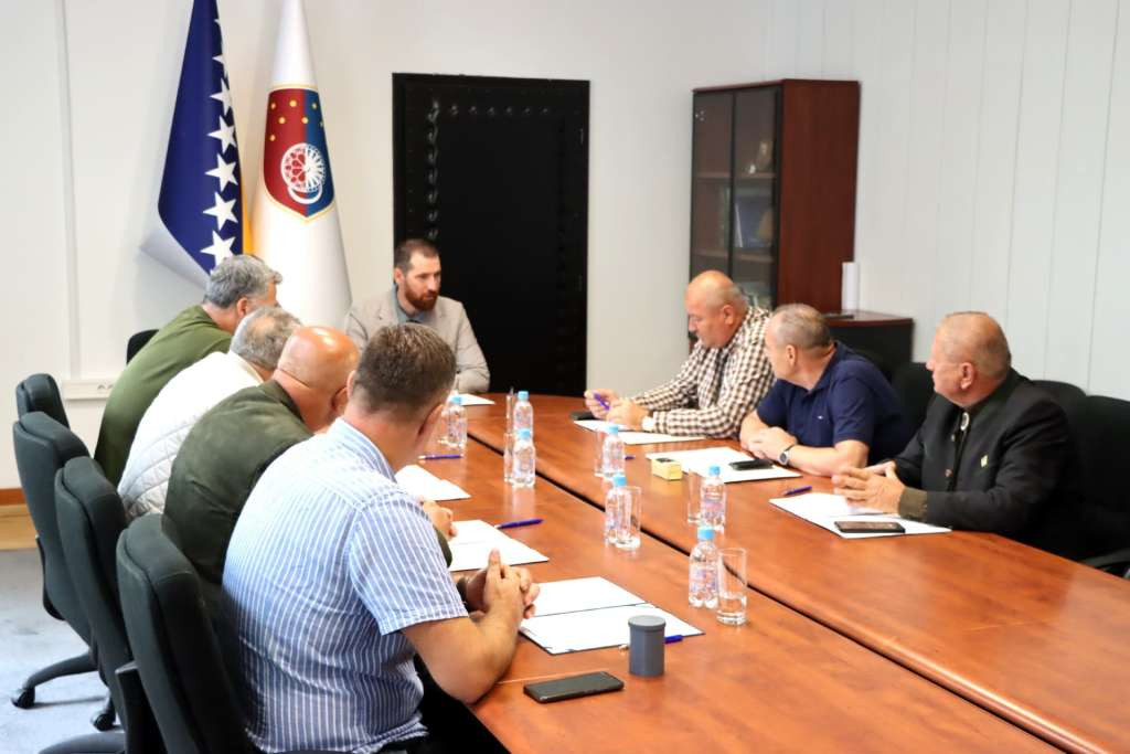 Potpisani ugovori o dodjeli sportsko-privrednih lovišta na području KS