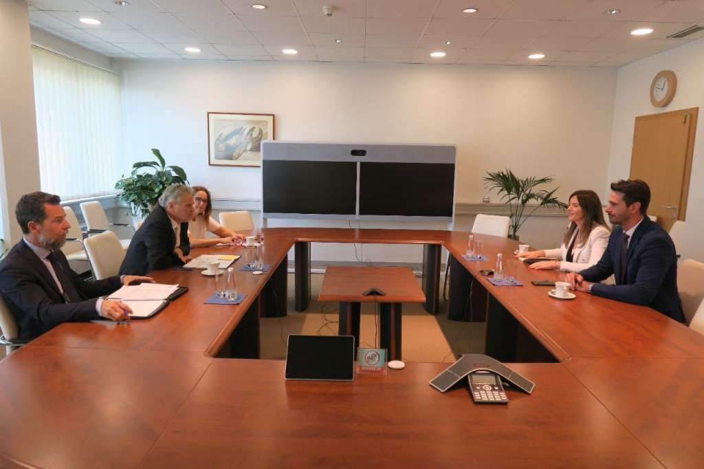 Škobić i Sattler razgovarali o reformskim zakonima