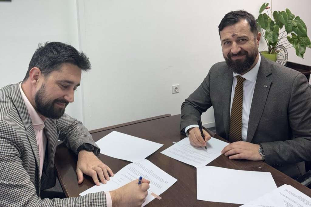 Potpisan ugovor o sufinansiranju uređenja školskih dvorišta u općini Breza