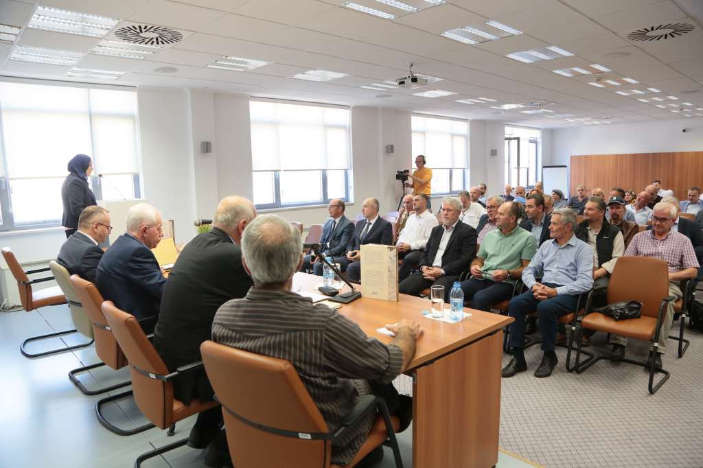 U Sarajevu predstavljena monografija „Muftije Mostara i Hercegovine“