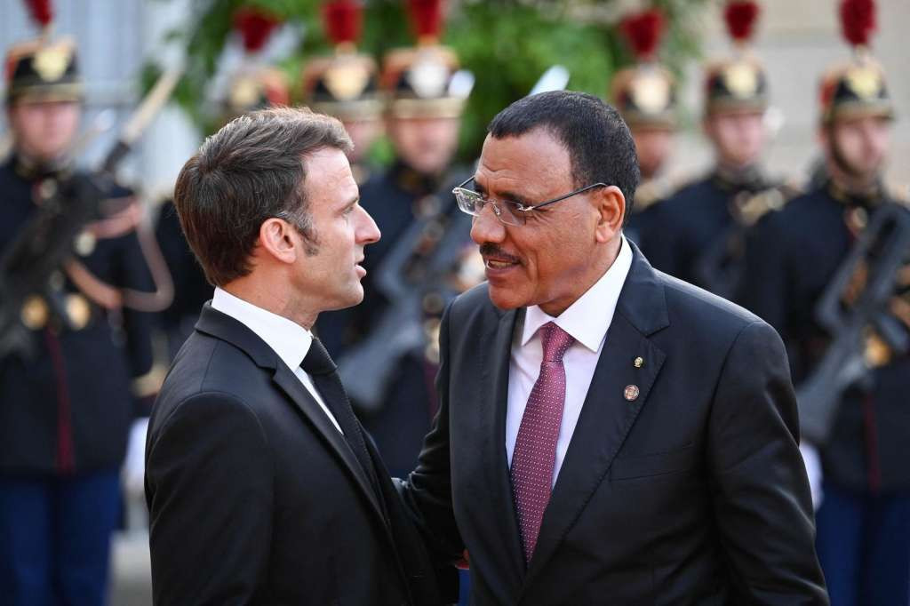 Francuska najavila skoru evakuaciju svojih građana iz Nigera