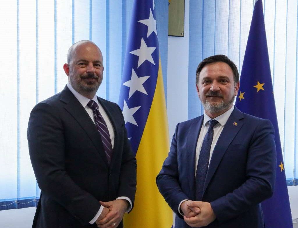 Američke kompanije spremne su isporučiti visokokvalitetno gorivo i dopuniti skladišta u BiH