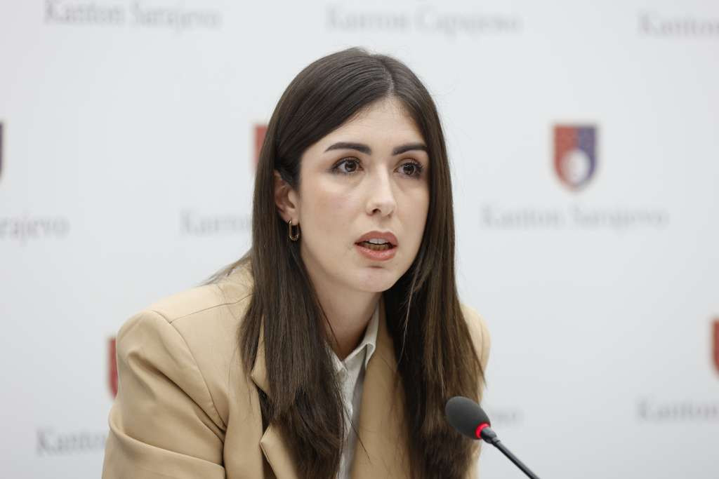 Vujović: Ostavka premijera KS Nihada Uka politički igrokaz