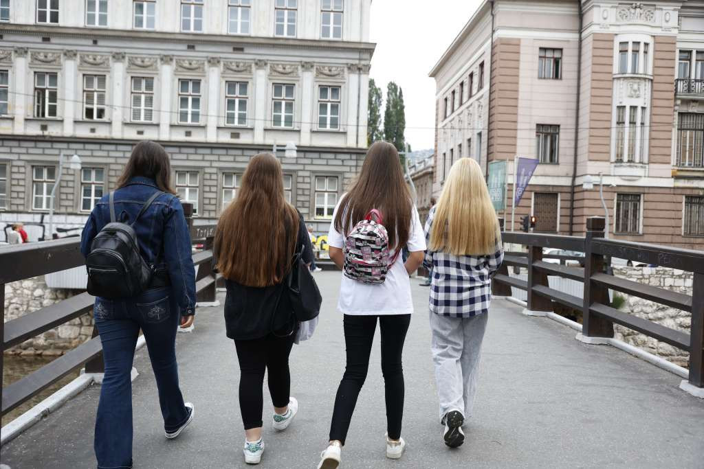 Sindikat obrazovanja traži zaustavljanje usvajanja lošeg zakonskog rješenja u KS