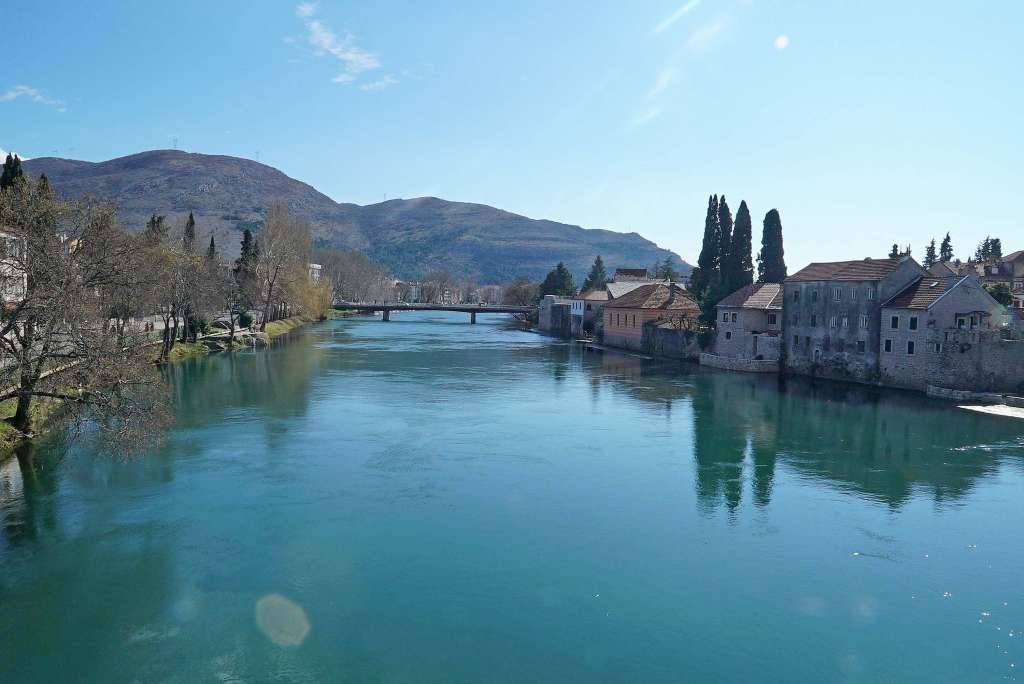 Sutra pretežno sunčano, temperature između 26 i 31, na jugu do 34 stepena