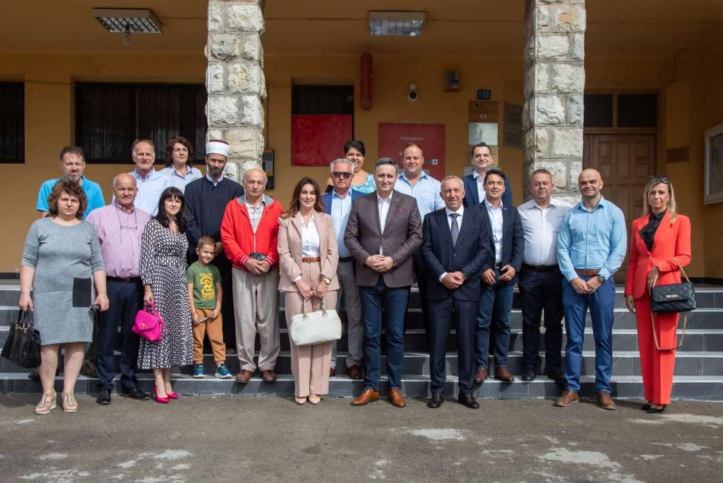 Bećirović u Bosanskom Petrovcu i Ključu: Jedinstvom protiv rušitelja BiH