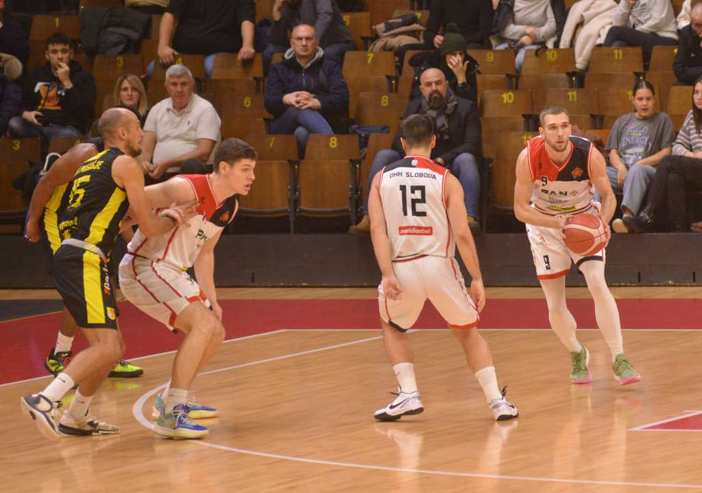 Ubjedljiva pobjeda košarkaša Slobode nad Posušjem