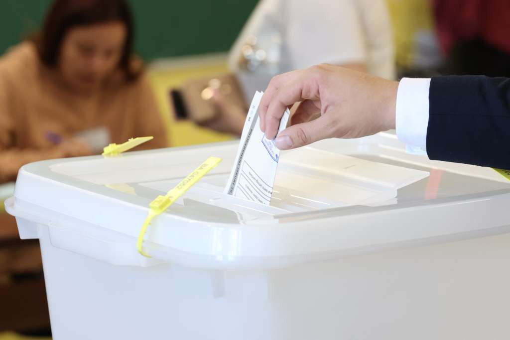 Demokratija ''u problemu'' širom svijeta