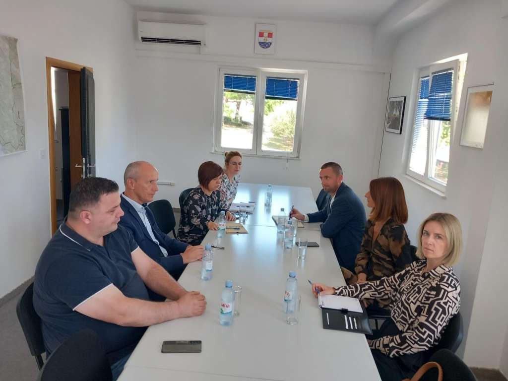 Katić: Infrastrukturnim projektima do bolje povezanosti s najjužnijim hercegovačkim općinama