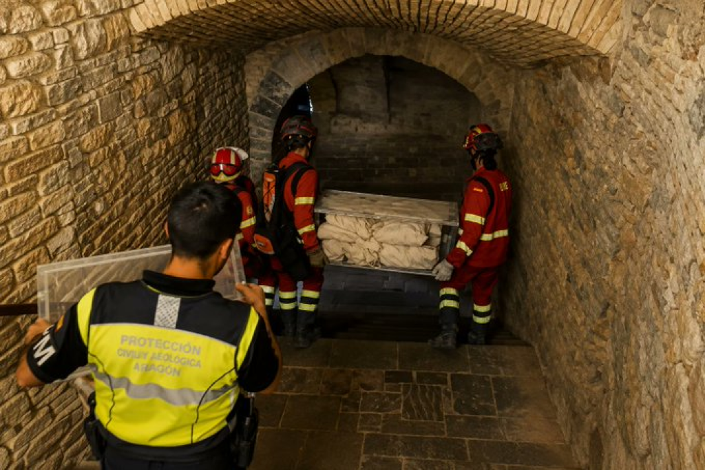 Zbog velikog požara premješteni posmrtni ostaci srednjovjekovnih kraljeva Aragona