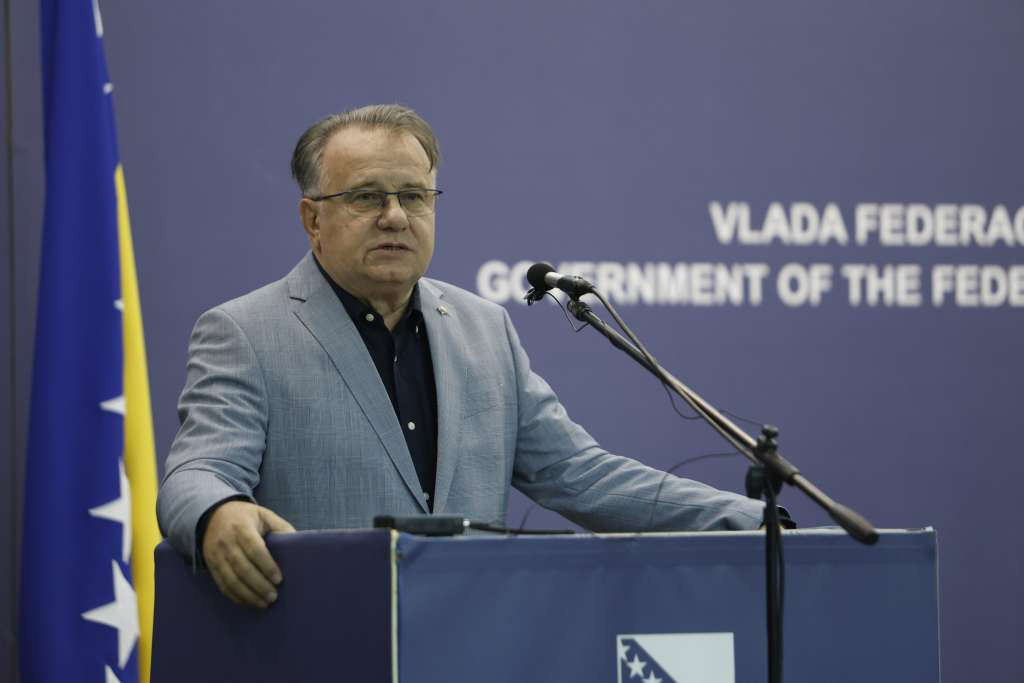 Tragična tramvajska nesreća u Sarajevu: Premijer Nikšić poziva na hitnu i transparentnu istragu