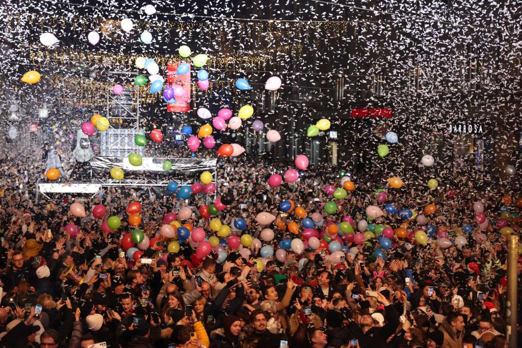 TZ KS: Pregovaramo s bh. i regionalnim izvođačima za doček Nove godine