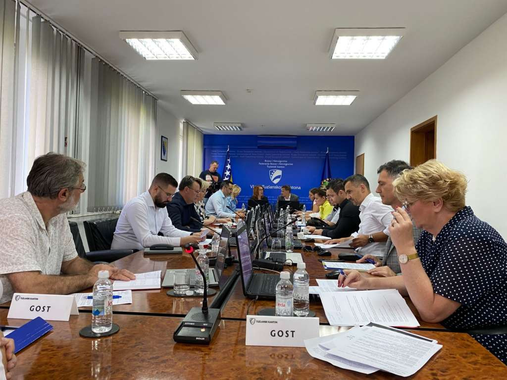 Vlada TK - Evidentirane 884 prijave imovine i poklona