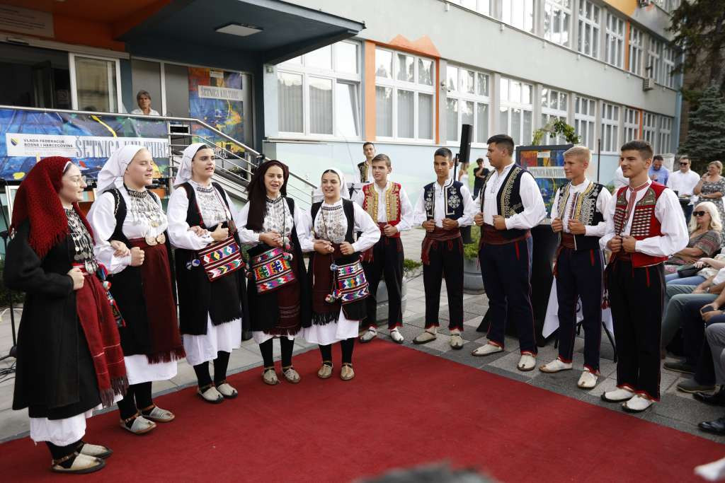 Kulturno-umjetničko društvo iz Posušja koncertom 'oživjelo' Obalu Maka Dizdara