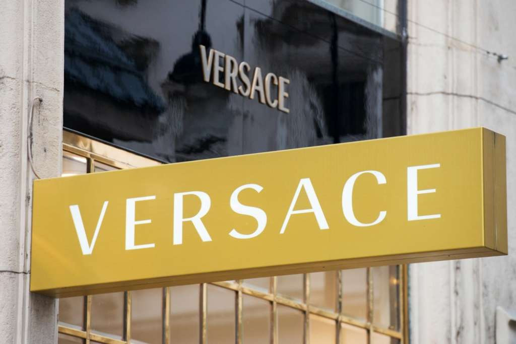 Evropska komisija odobrila Pradino preuzimanje Versacea