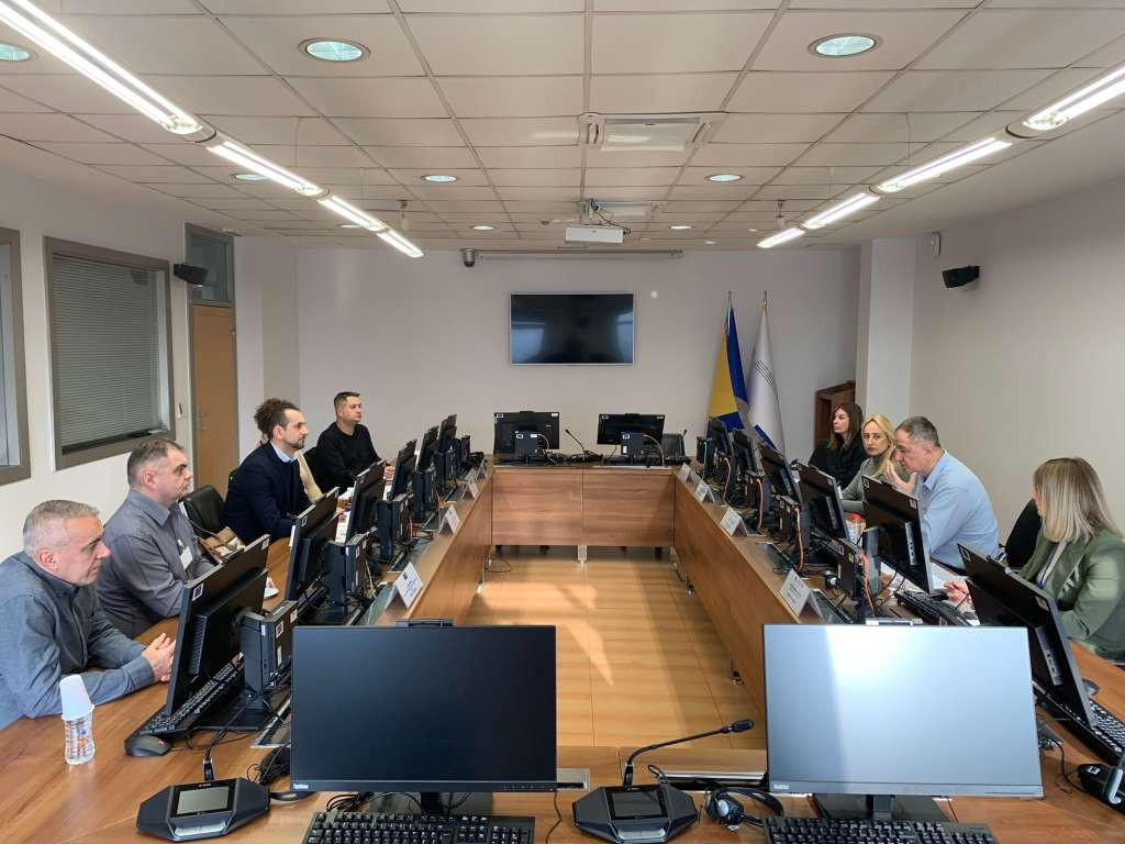 Sastanak VSTV-a i Samostalnog sindikata državnih službenika i namještenika KS: Dijalog kao napredak