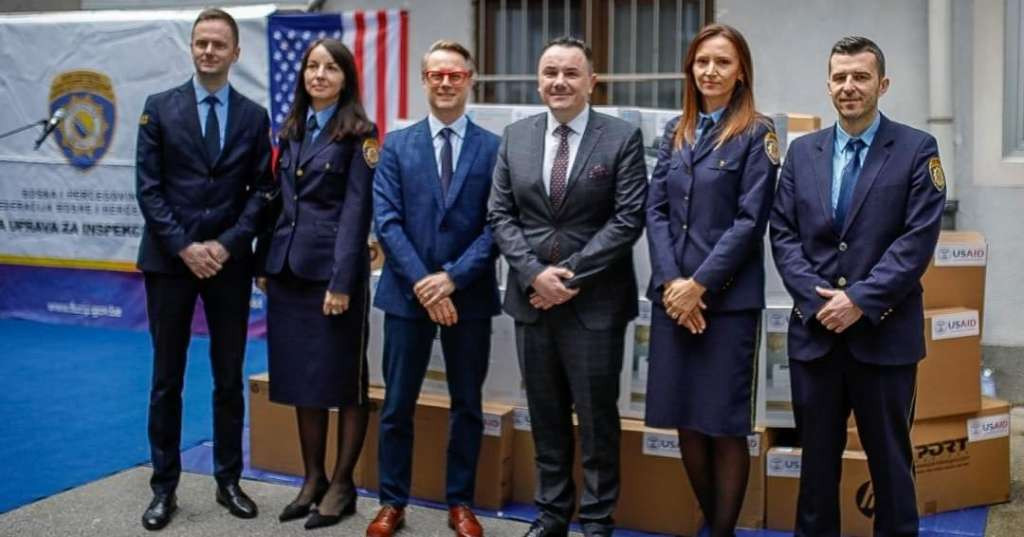 USAID uručio novu IT opremu Federalnoj upravi za inspekcijske poslove