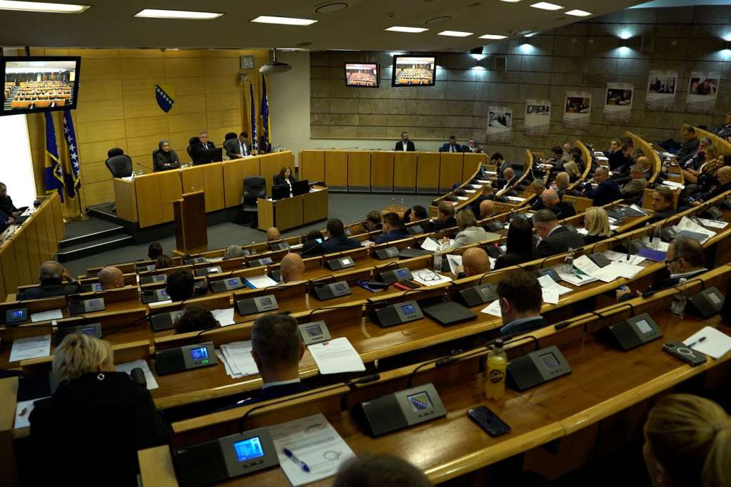 Predstavnički dom zadužio Vladu FBiH da hitno sanira infrastrukturu