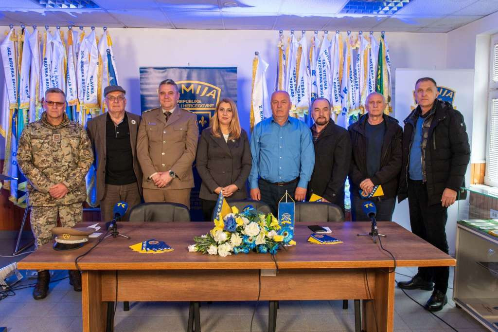 Prezentovan program obilježavanja godišnjica ARBiH i 2. pješadijskog (rendžerskog) puka OS BiH