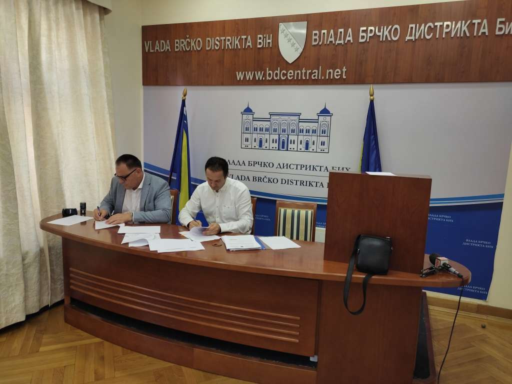 U Brčkom potpisan ugovor o nabavci dva nova digitalna RTG aparata