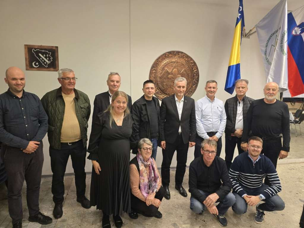 Ademović posjetio Muslimanski kulturni centar, Društvo Ljiljan i Bošnjački kulturni savez Slovenije