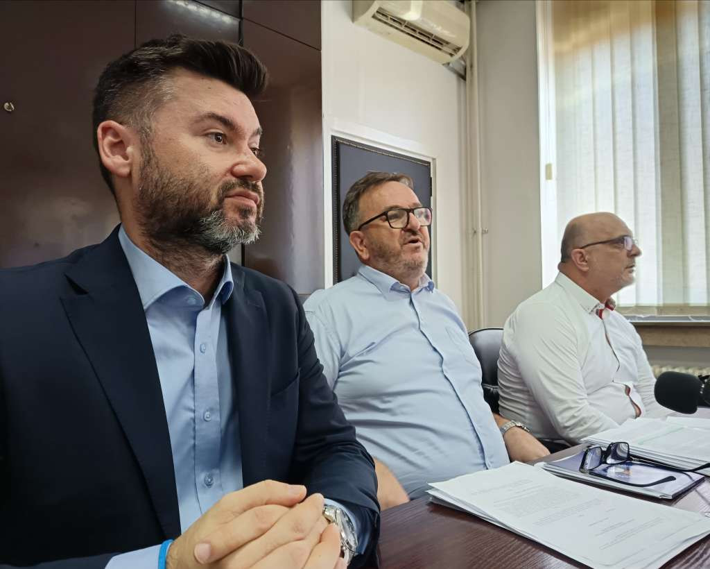 Naučno - nastavno vijeće Filozofskog fakulteta u Zenici poziva Senat da imenuje v.d. rektora UNZE-a