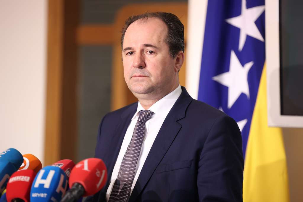 Softić: Nikšić OSA-u nije vratio građanima, već ju je isporučio Dodiku