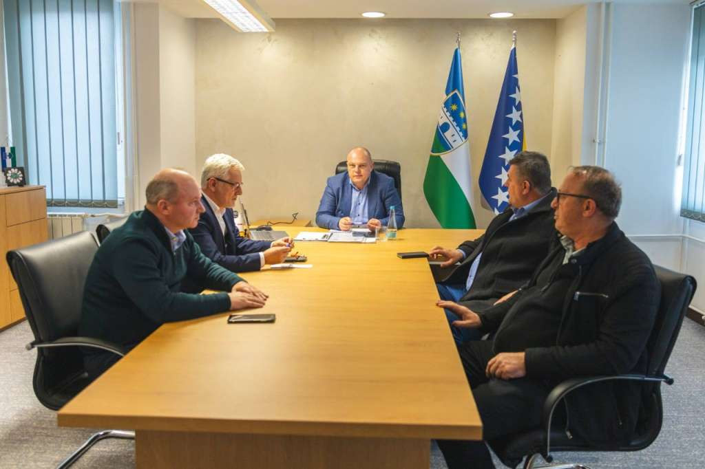 Vlada Unsko-sanskog kantona nastavlja podršku gradovima i općinama