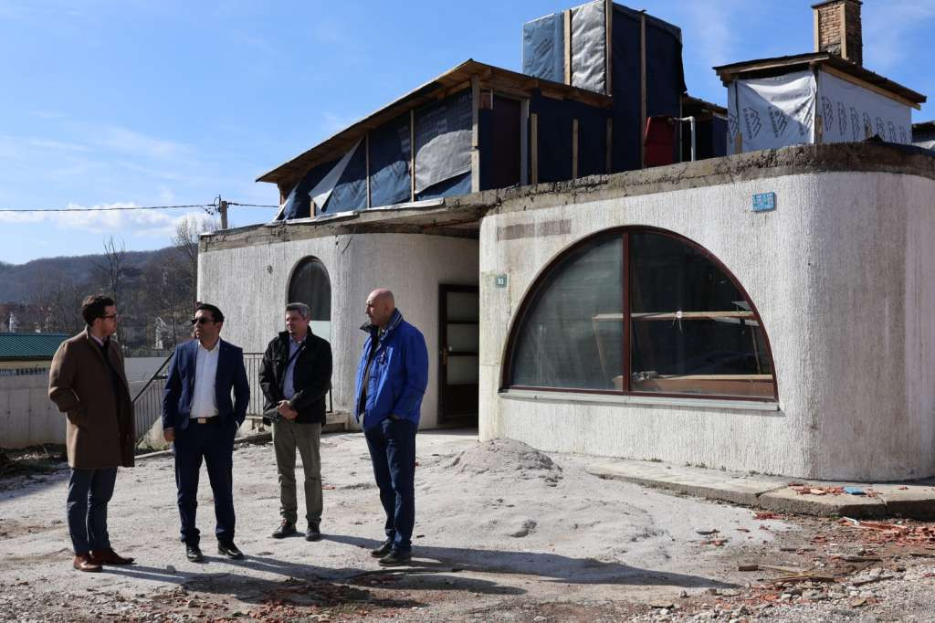 Premijer i ministri u Vladi KS posjetili ključne memorijalne lokalitete u Sarajevu