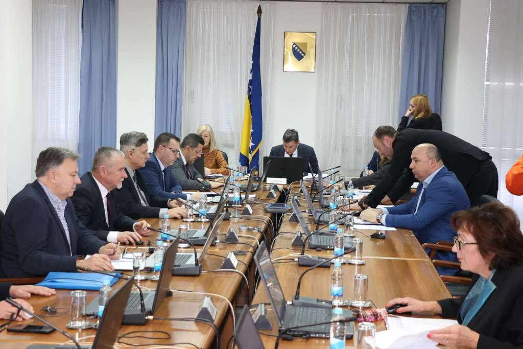 Vlada FBiH suglasna s produženjem zabrane izvoza određenih drvnih sortimenata