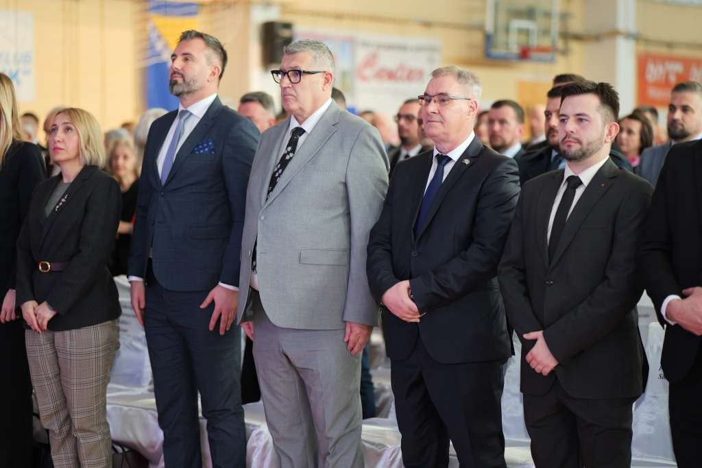 Dan općine Velika Kladuša obilježen u prisustvu visokih zvanica Federacije i USK