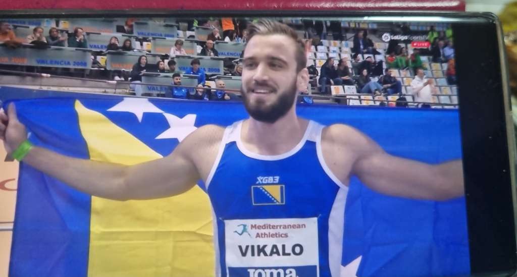 Edhem Vikalo viceprvak Mediterana u dvorani za mlađe seniore