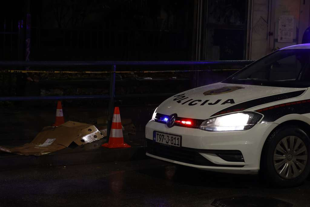 Motociklista poginuo, a jedna osoba povrijeđena u saobraćajnoj nesreći kod Žepča