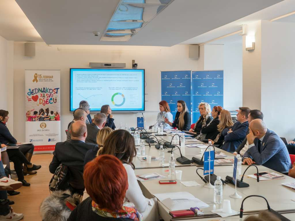 Institucije FBiH obećale bolja rješenja za podršku djeci oboljeloj od raka i njihovim roditeljima