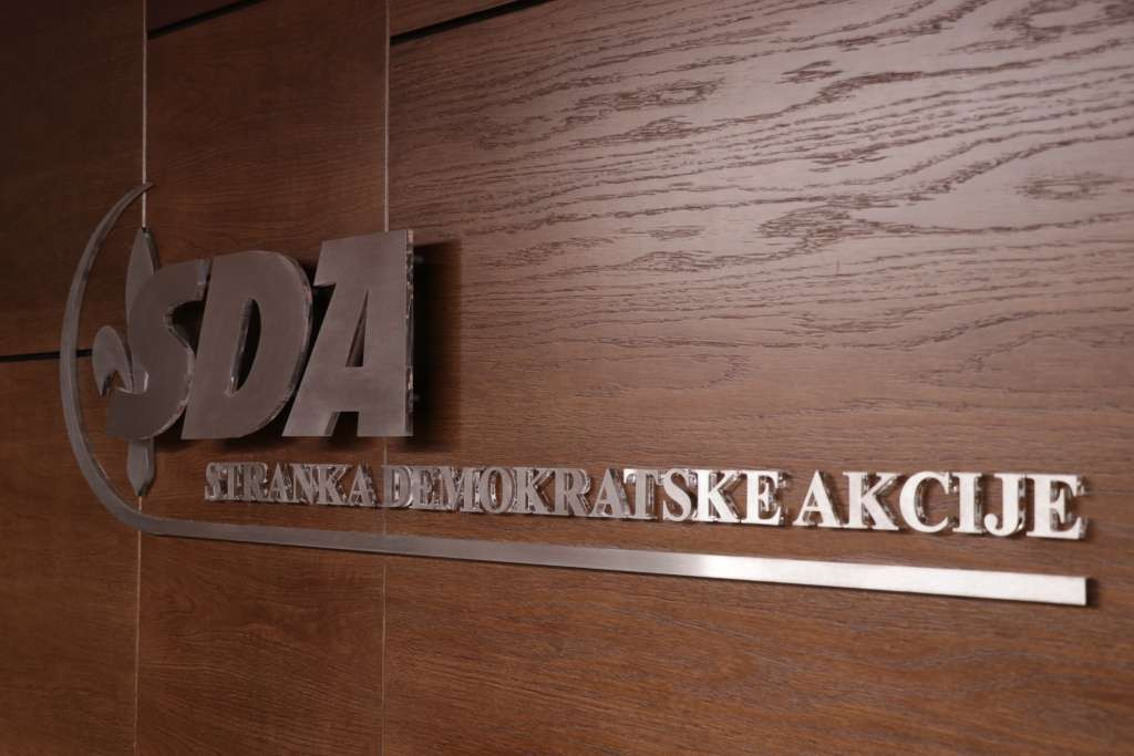 SDA: Schmidt dužan pojasniti izjavu o tri federalne jedinice u BiH