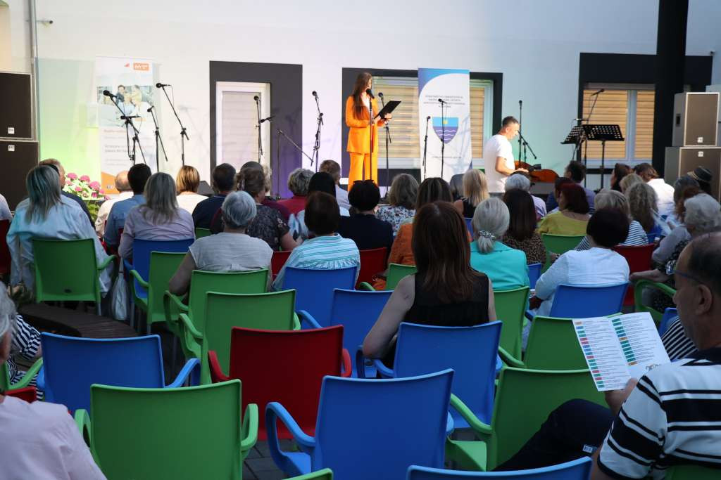 Izložba ULU-a BiH i tamburaši svečano otvorili Mostarsko ljeto