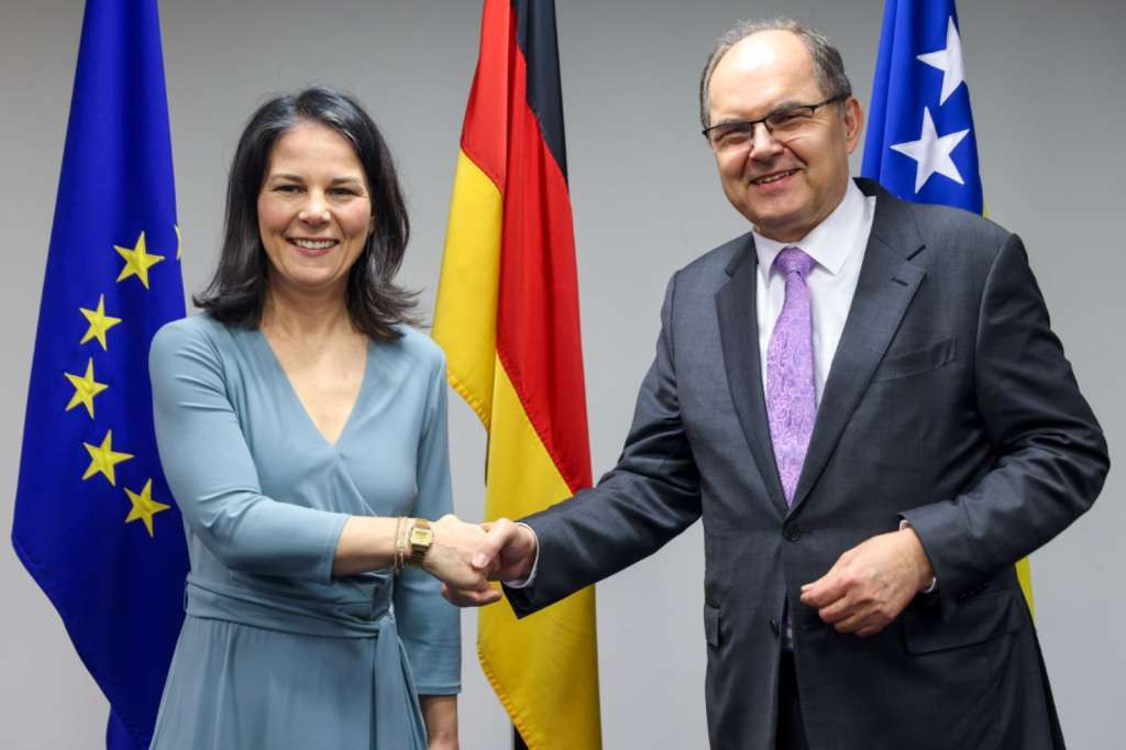 Schmidt i Baerbock: Od krucijalnog značaja usvojiti paket mjera za integritet izbornog procesa