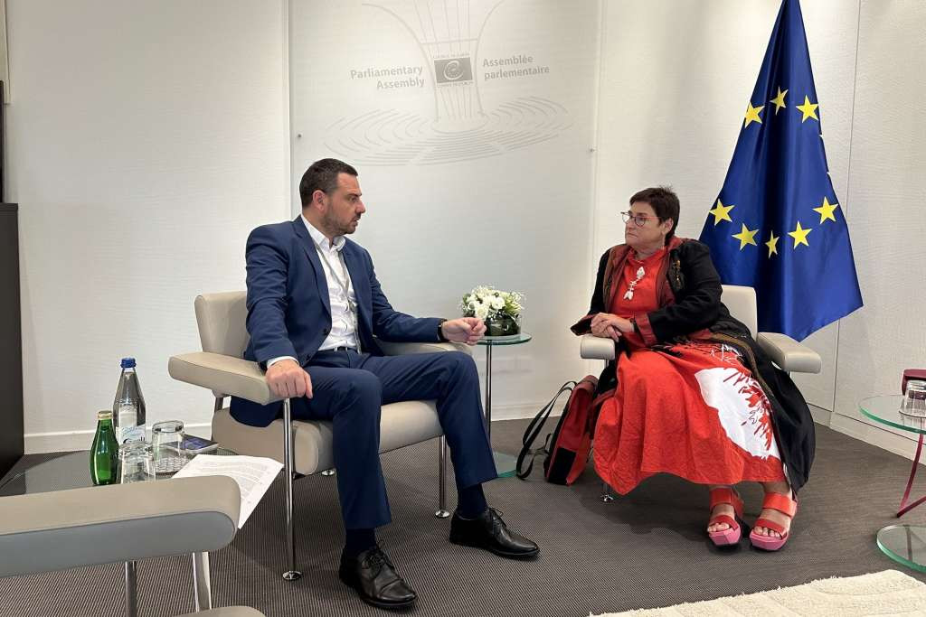 Magazinović u Strazburu: Razmotriti mogućnost sankcija Srbiji u Vijeću Evrope